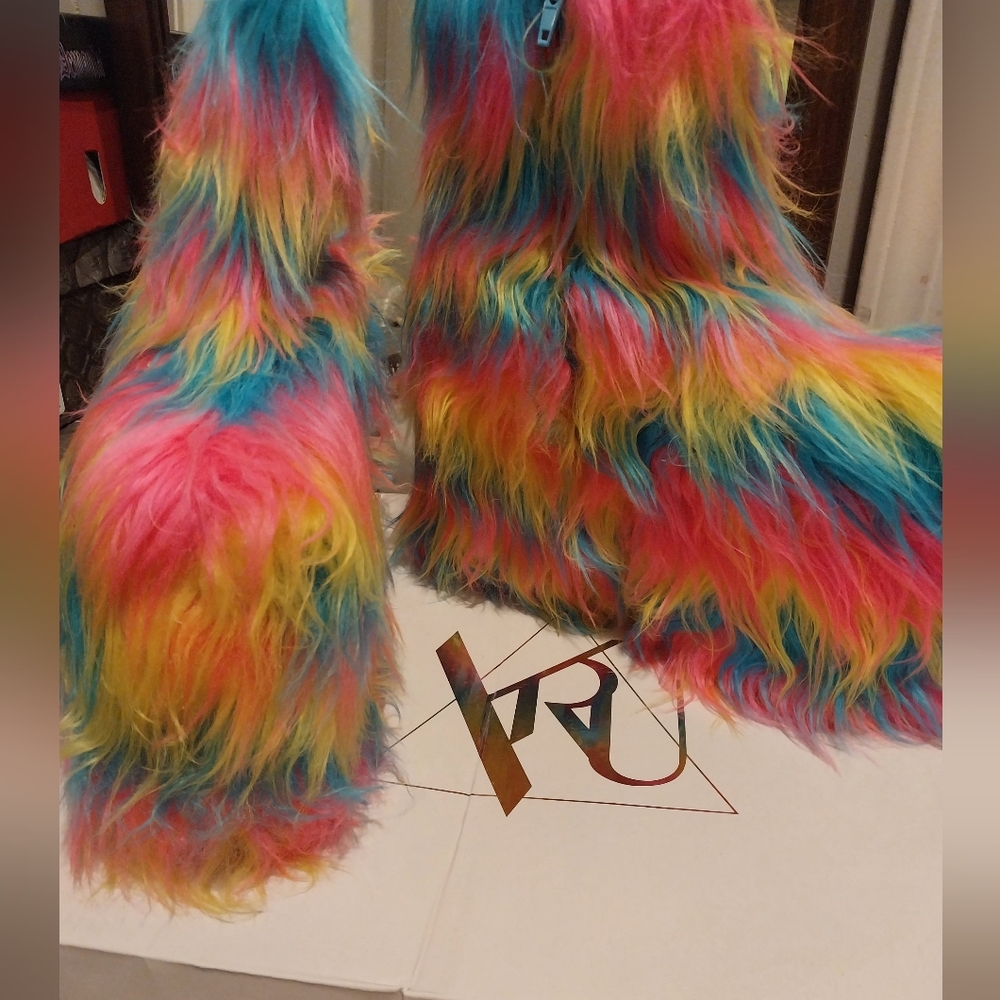 YRU Pastel Fur Qomet 8